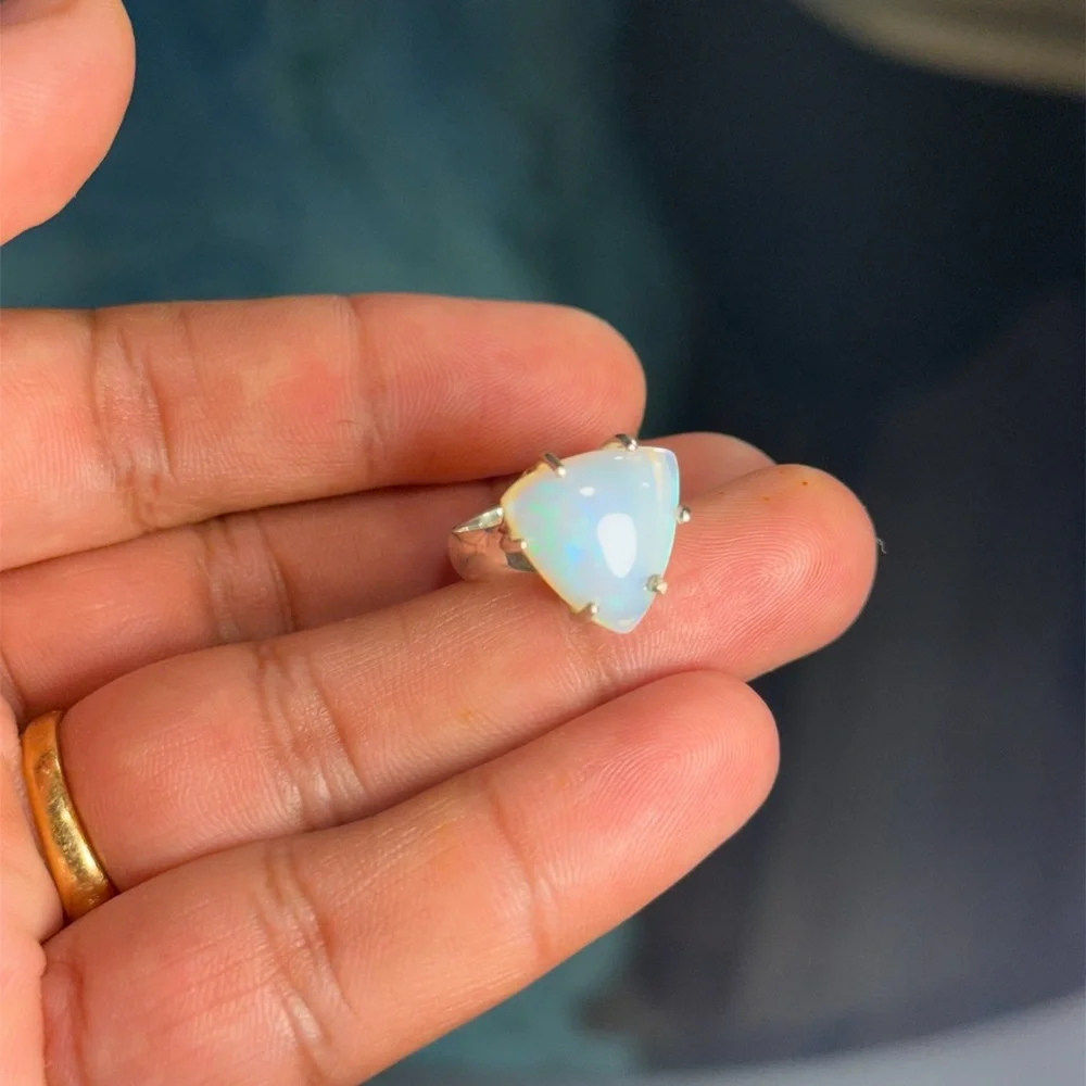 4.5 Carat Opal Ring in 925 Sterling Silver – Size 6.5